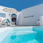 Ilioperato Hotell 4*
