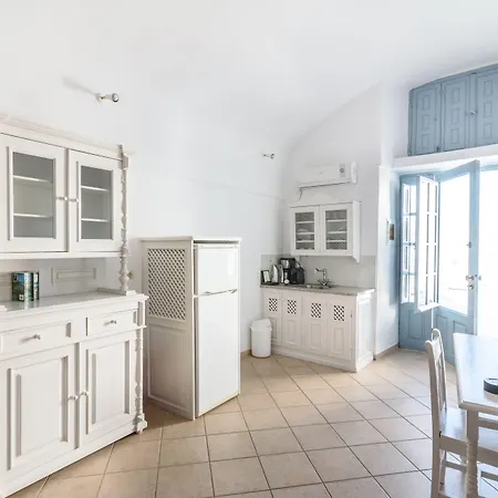 Ilioperato Hotel 4*