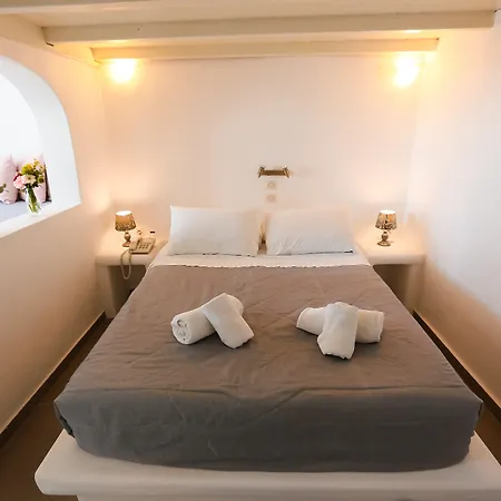 Ilioperato 4* Imerovigli (Santorini)